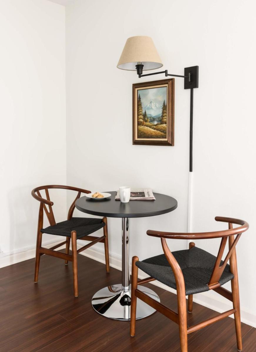 Warm CWE 1BR near BJC by Zencity - image 3