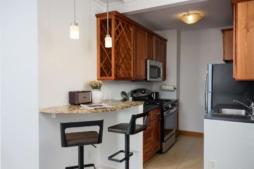 Warm CWE 1BR near BJC by Zencity - image 6