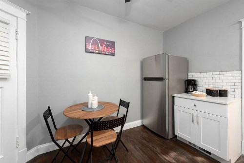 Trendy 1BR in Garden District - image 7