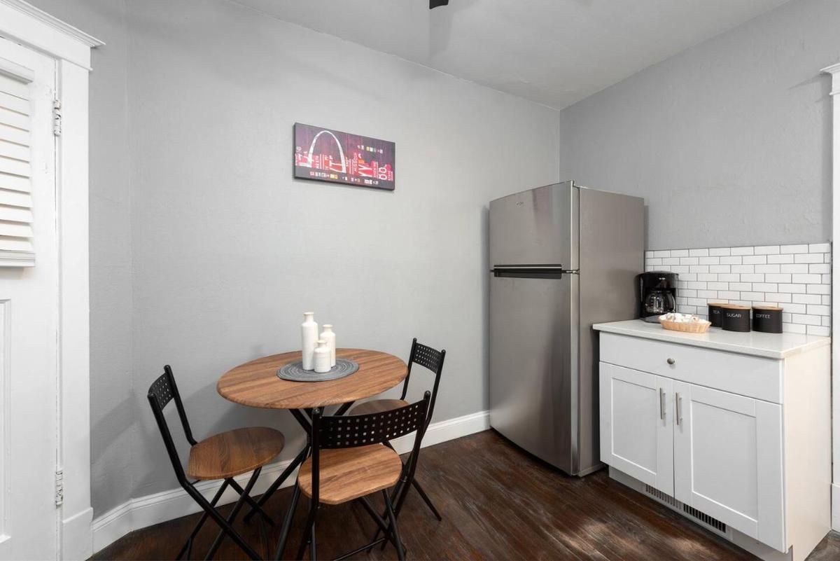 Trendy 1BR in Garden District - image 7