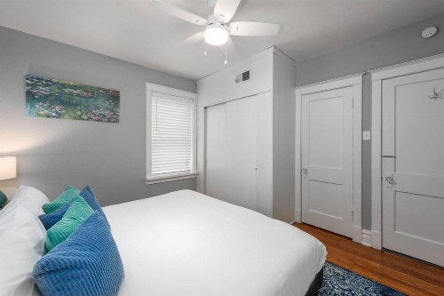 Charming & Historic 1BR - image 10