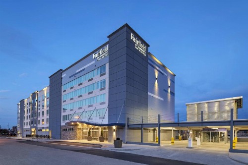 Fairfield Inn & Suites by Marriott St. Louis Downtown