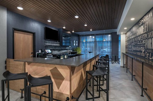 Fairfield Inn & Suites by Marriott St. Louis Downtown - image 19