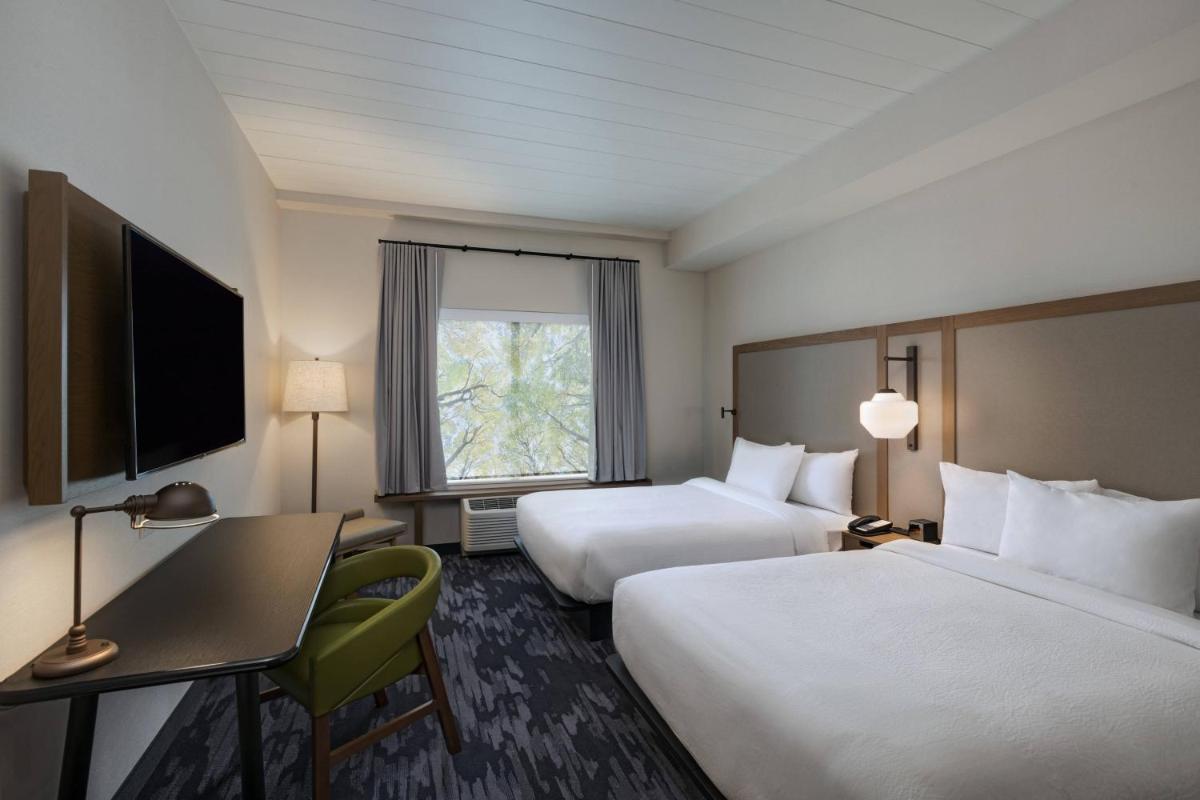 Fairfield Inn & Suites by Marriott St. Louis Downtown - image 6