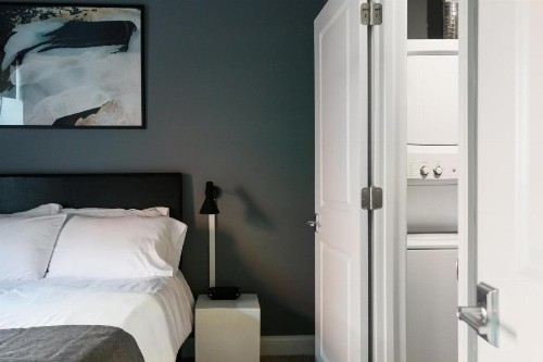 Luxe LF Square 1BR with Rooftop by Zencity - image 7