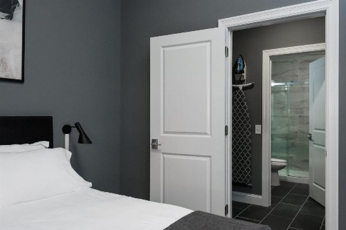 Luxe LF Square 1BR with Rooftop by Zencity - image 8
