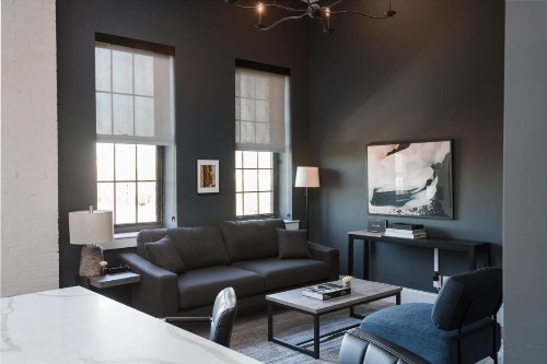 Luxe LF Square 1BR with City View & Rooftop by Zencity - image 1