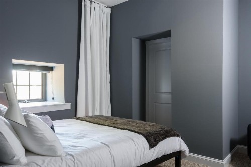 Revived LF Square 1BR with Rooftop by Zencity - image 11