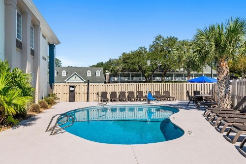 Holiday Inn Express Saint Simons Island an IHG Hotel - image 38