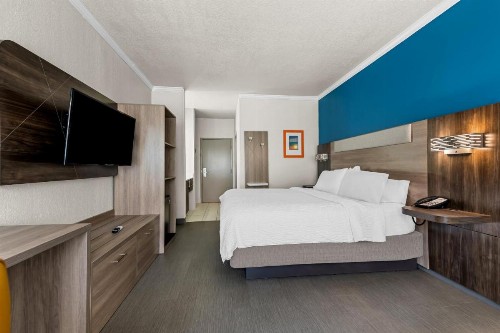 Holiday Inn Express Saint Simons Island an IHG Hotel - image 49