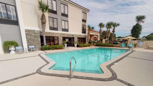 Hampton Inn St. Simons Island - image 12