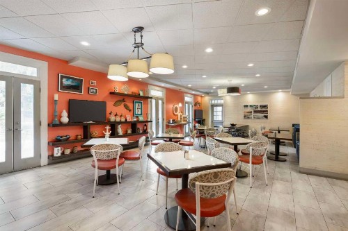 Best Western Plus St. Simons - image 18