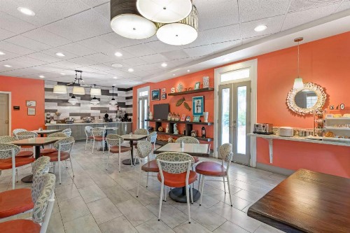 Best Western Plus St. Simons - image 9
