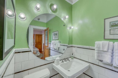 Emil Cottage - image 3