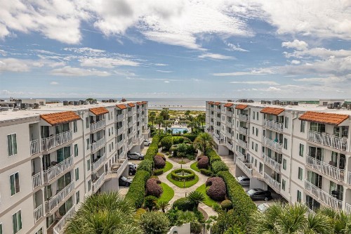 Beach Club # 133 - St Simons Island - image 11