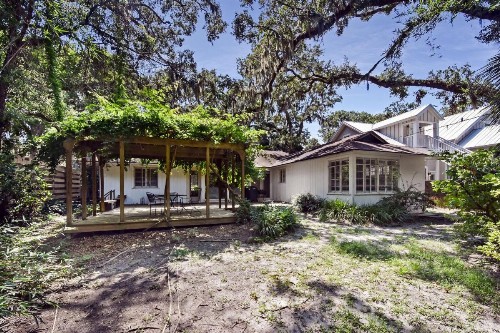 The Pink House - image 28