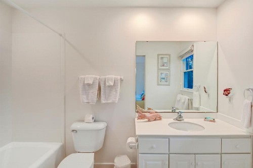 Beach House - image 20