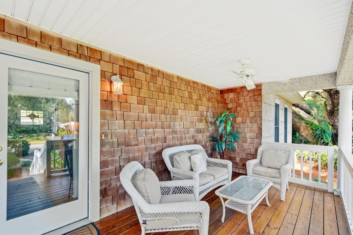 Beach House - image 7