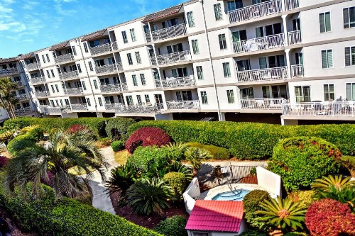 Beach Club # 327 - image 30