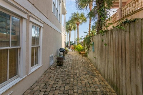 Beachview 911 - image 29