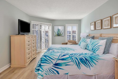 Beach Club #416 - image 6