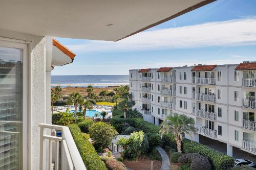 Beach Club #416 - image 8