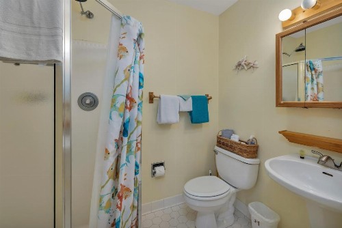 Olive Way 106 - image 28