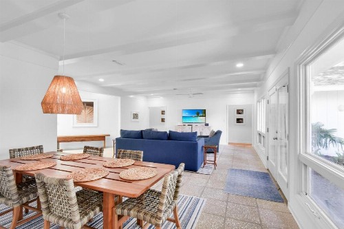 East Beach- Upscale yet comfortable with private pool - image 5