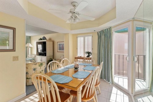 Beach Club 330 - image 2