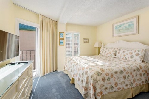 Beach Club 330 - image 6