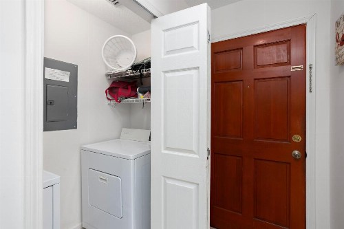 Harbour Oaks 418 - image 3