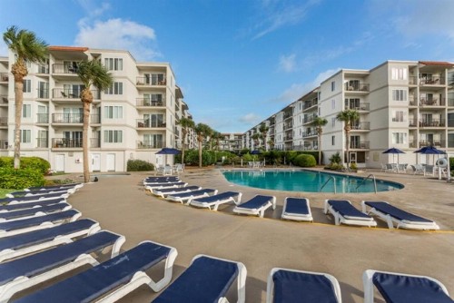 Beach Club # 225 - image 15