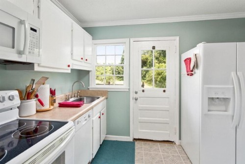 Sammy's Cottage - image 4