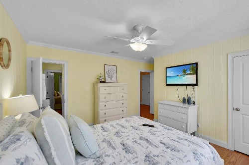 Belle Cottage - image 25