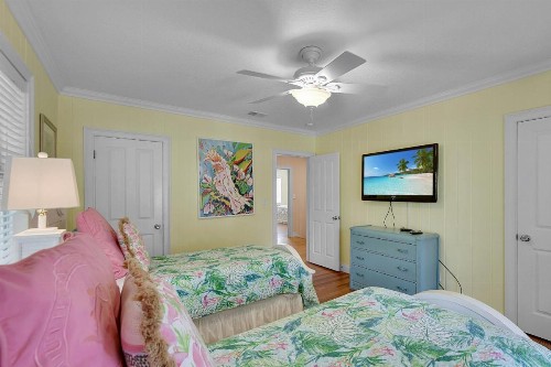 Belle Cottage - image 32