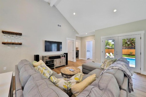 Lazy Oaks - image 11