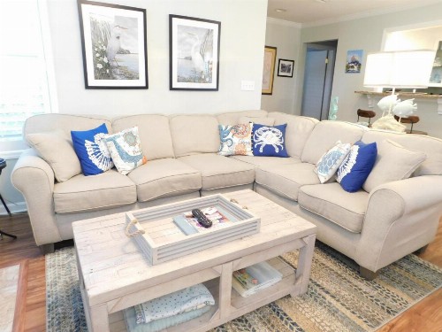 619 Harbour Oaks