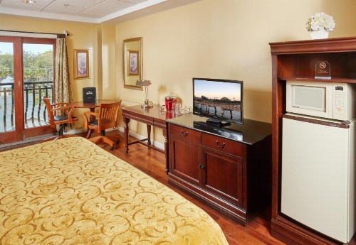 Ocean Inn & Suites - image 7