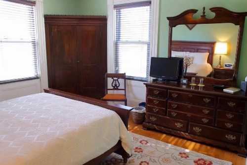 Stepping Stone Inn - image 10
