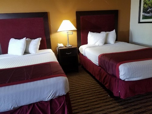 OYO Hotel Salina KS I-70