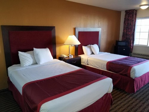 OYO Hotel Salina KS I-70 - image 3