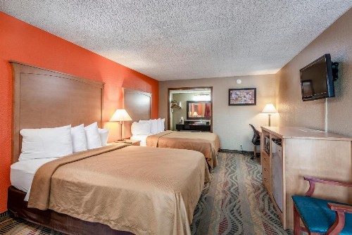 SureStay Hotel by Best Western Salina - image 13
