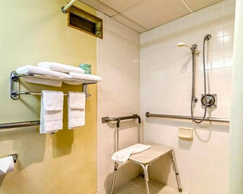 SureStay Hotel by Best Western Salina - image 19