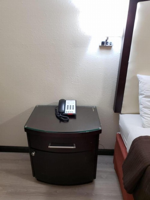 Value Inn & Suites Salina - image 10