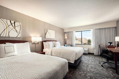 Courtyard By Marriott Salinas Monterey - image 13