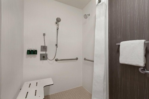 Courtyard By Marriott Salinas Monterey - image 22