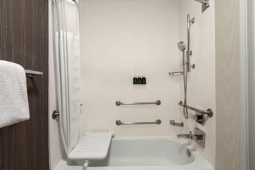 Courtyard By Marriott Salinas Monterey - image 23
