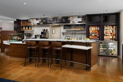Courtyard By Marriott Salinas Monterey - image 24