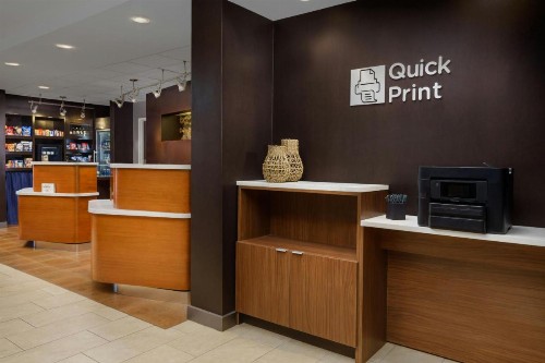 Courtyard By Marriott Salinas Monterey - image 25