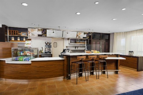 Courtyard By Marriott Salinas Monterey - image 28